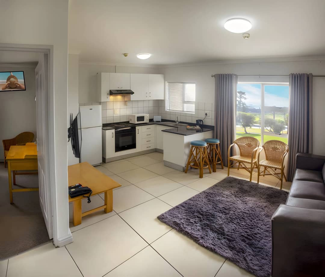 Luxury Self Catering Double Bed — Bishops Lodge, Humewood, Port Elizabeth